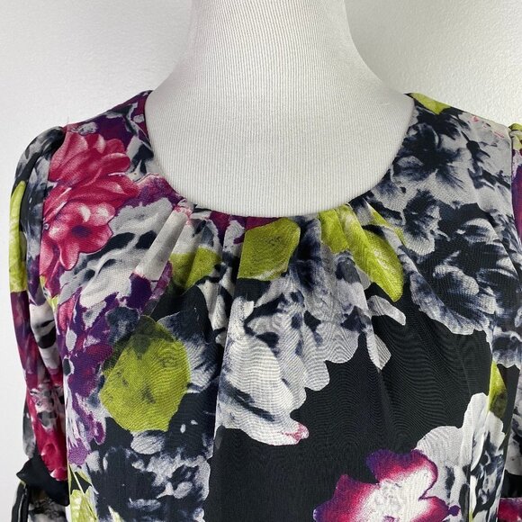 Maurices Floral Sheer Pleated Blouse Women's Small Keyhole Back Tied Half Sleeve - Picture 3 of 8